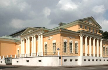 19 января 2017 года ученики 9-х и 10-х классов посетили Государственный литературный музей А.С. Пушкина.