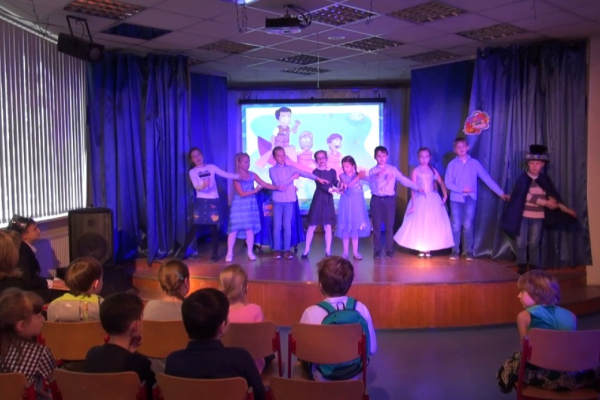 спектакль "Волшебный карандаш" на английском языке